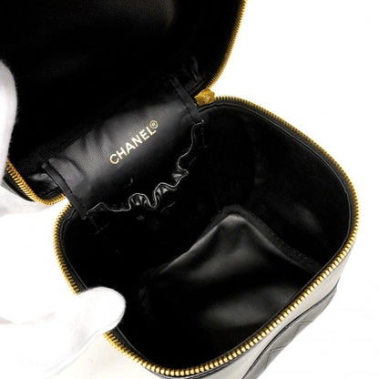 Chanel Vanity Bag Bicolor Lambskin Black Gold — view 4