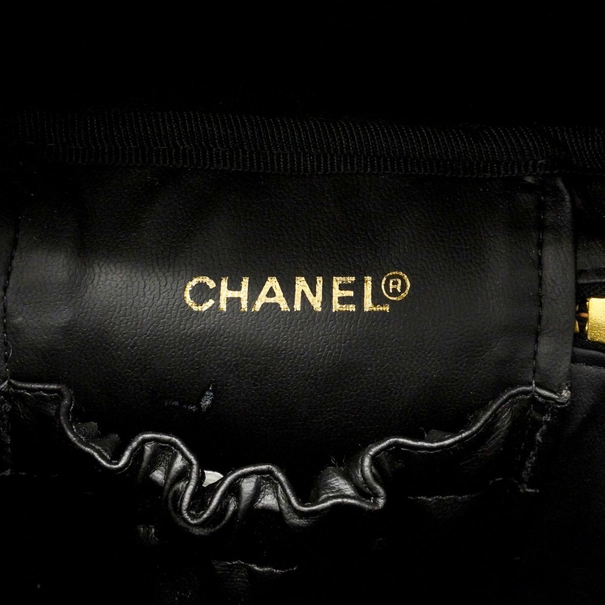 Chanel Vanity Bag Bicolor Lambskin Black Gold — view 5