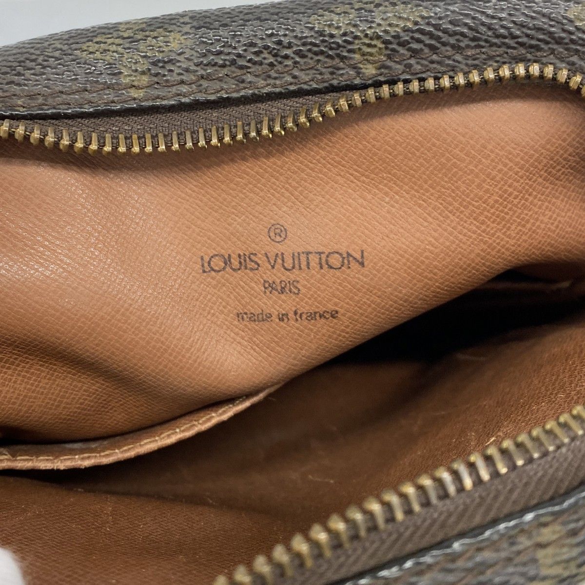 Louis Vuitton Shoulder Bag Monogram Danube Brown — view 5
