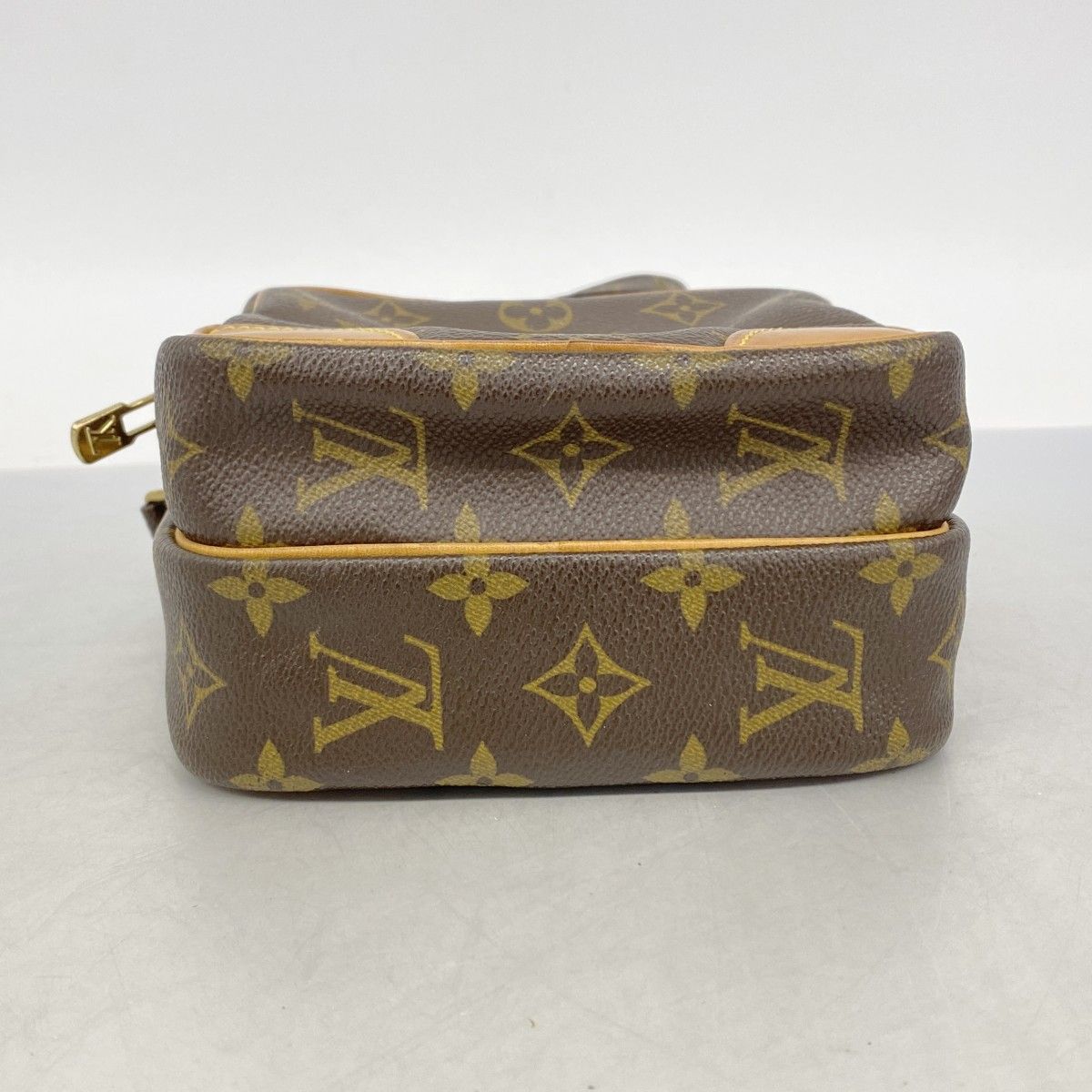 Louis Vuitton Shoulder Bag Monogram Amazon Brown — view 3
