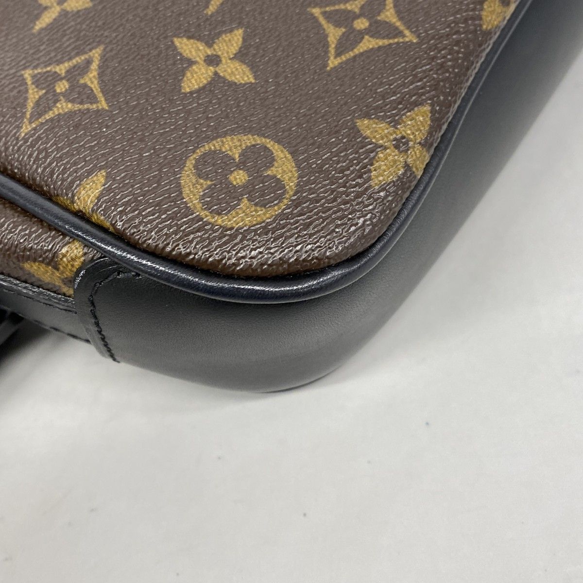 Louis Vuitton Shoulder Bag Monogram Macassar Bus PM Brown — view 8