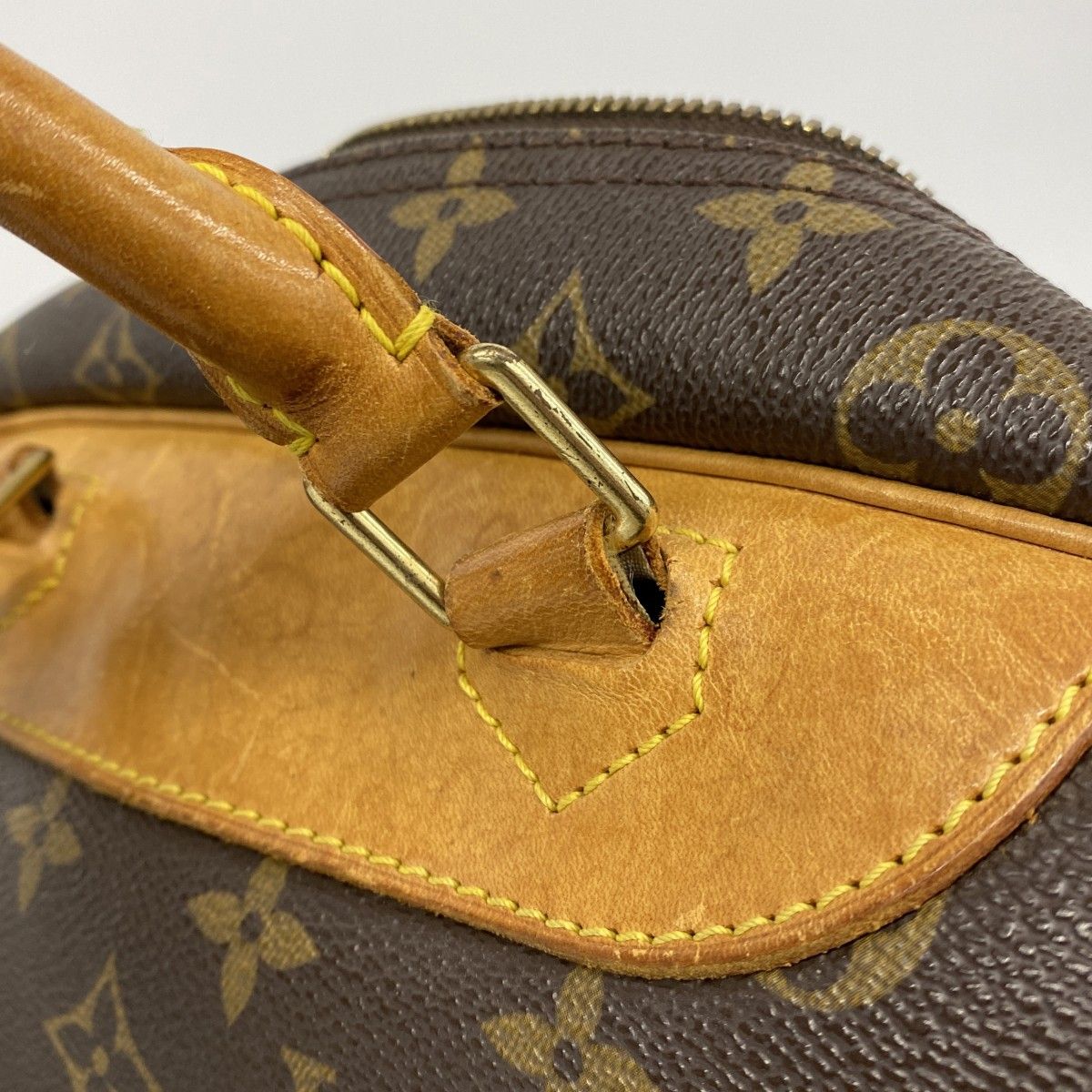 Louis Vuitton Handbag Monogram Deauville Brown — view 9