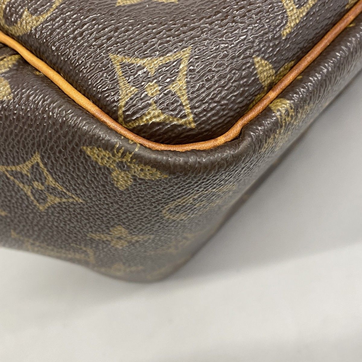Louis Vuitton Handbag Monogram Deauville Brown — view 6