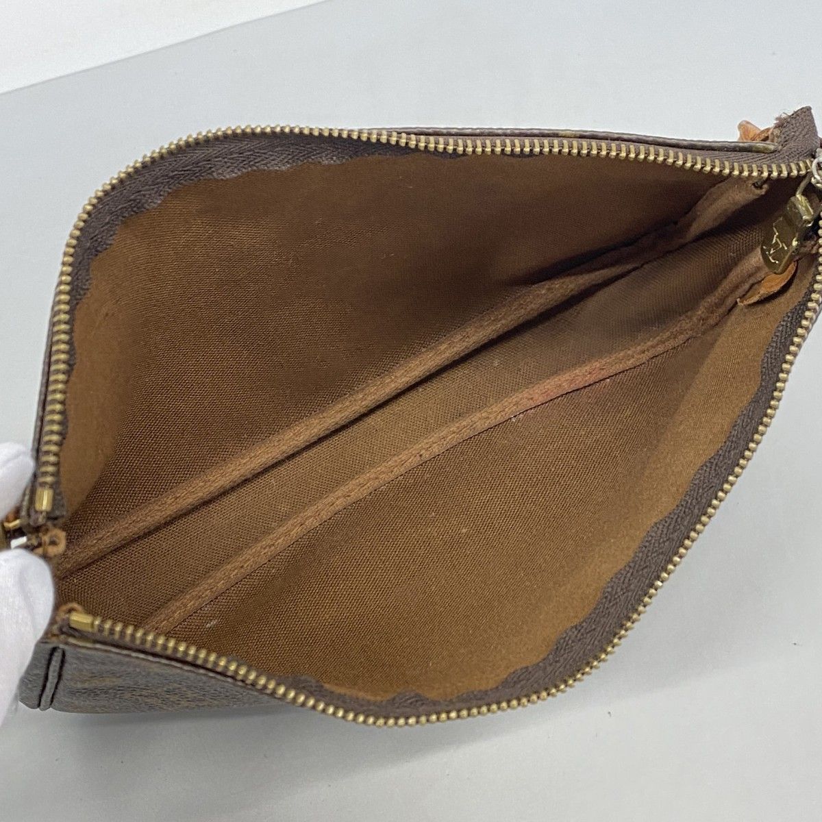 Louis Vuitton Pouch Monogram Pochette Brown — view 4