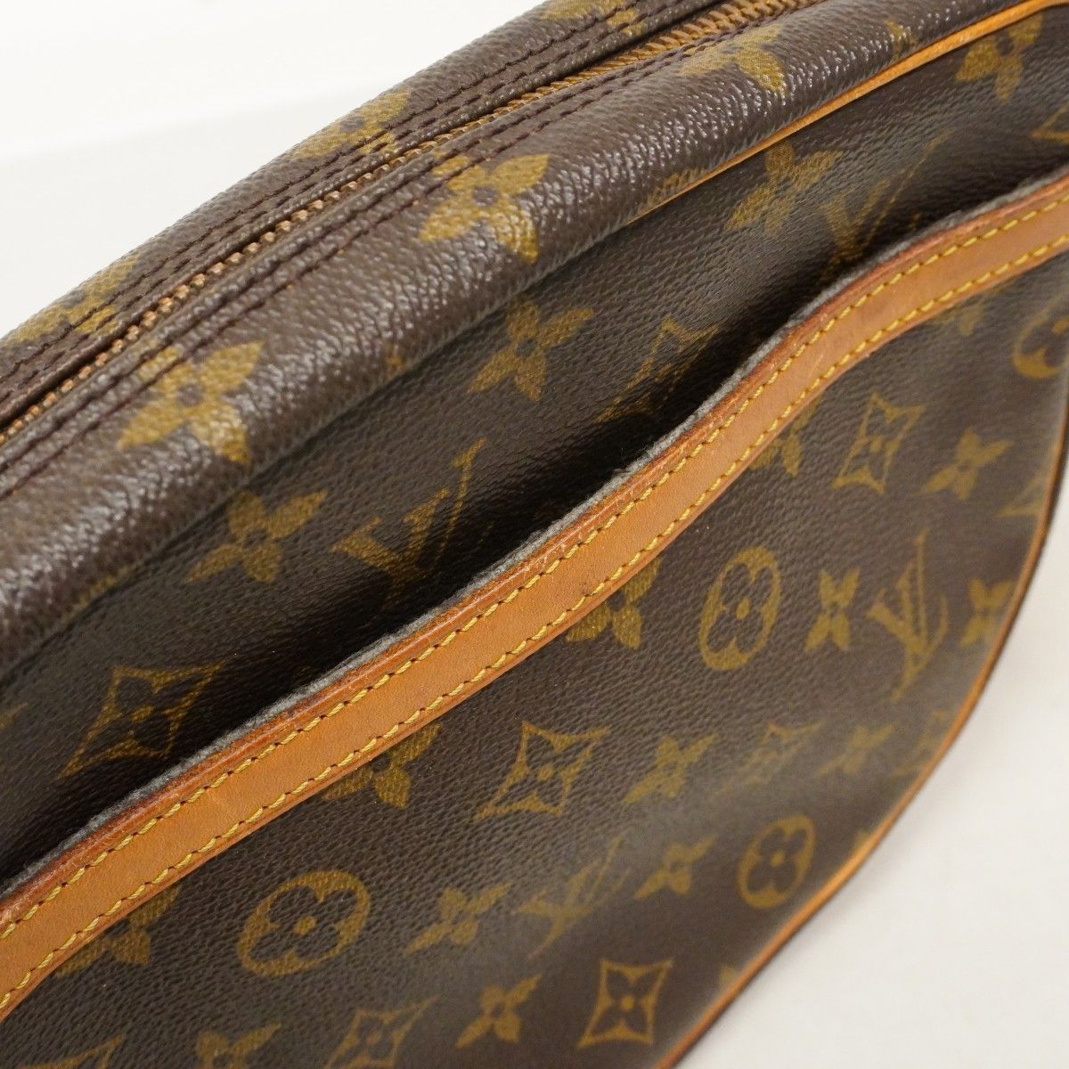 Louis Vuitton Shoulder Bag Monogram Jeune Fille MM Brown — view 9