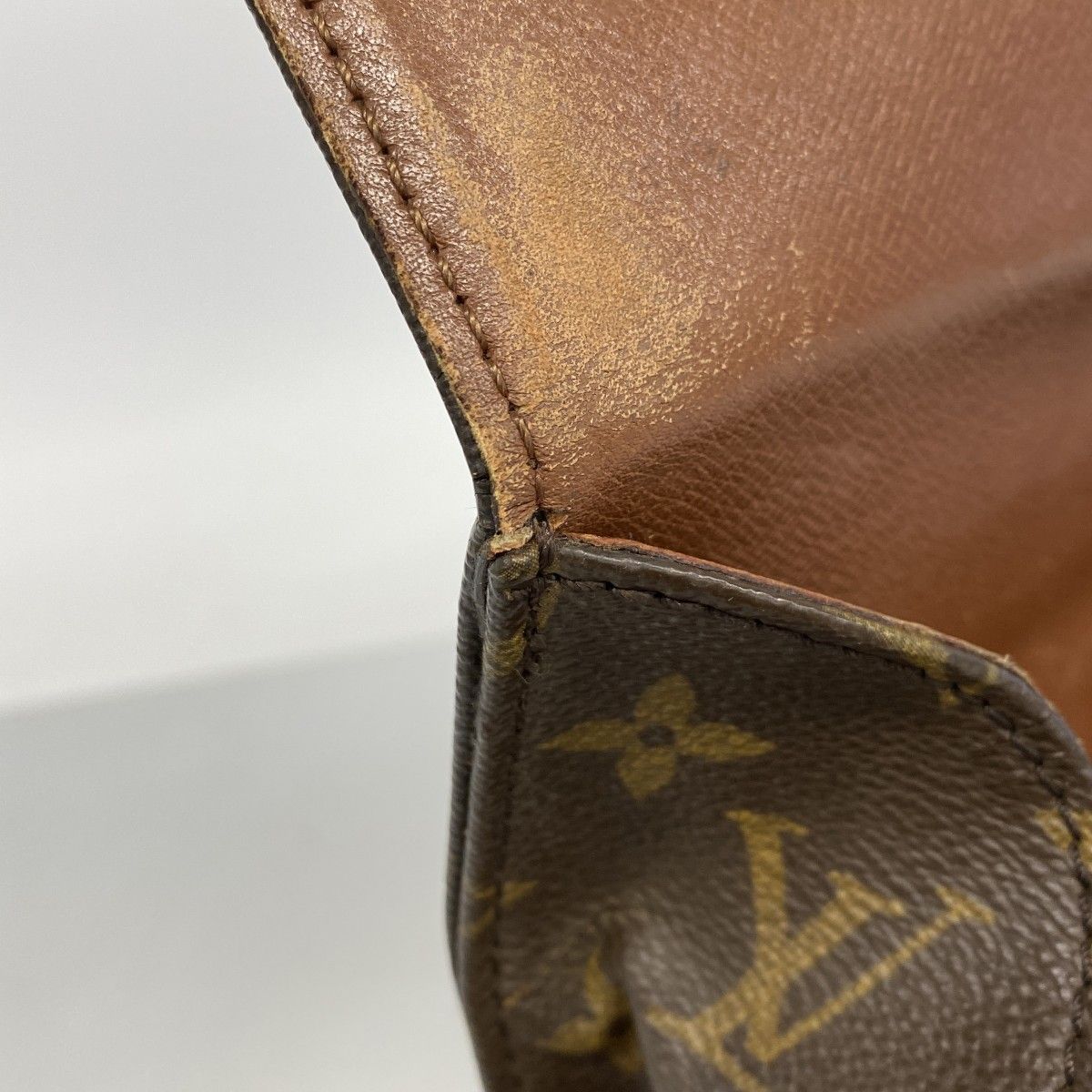 Louis Vuitton Shoulder Bag Monogram Cartouchiere GM Brown — view 7