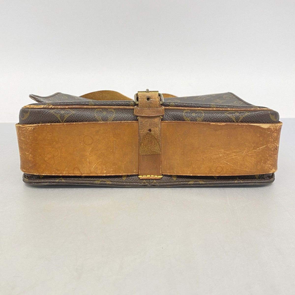 Louis Vuitton Shoulder Bag Monogram Cartouchiere GM Brown — view 3