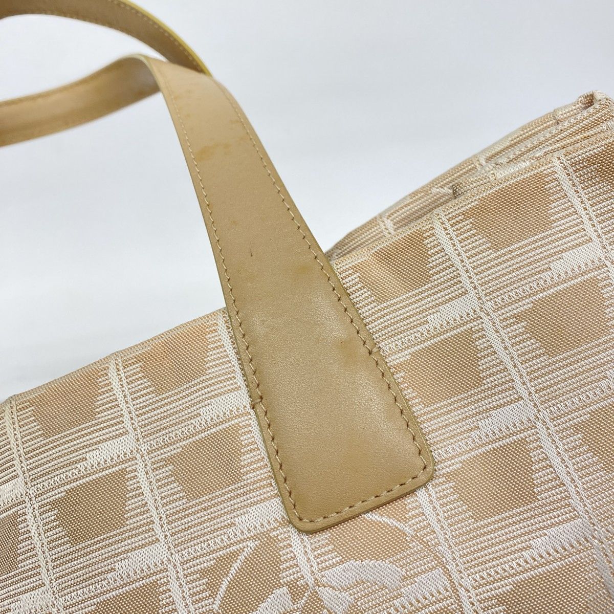 Chanel Tote New Travel Nylon Beige Gold — view 8