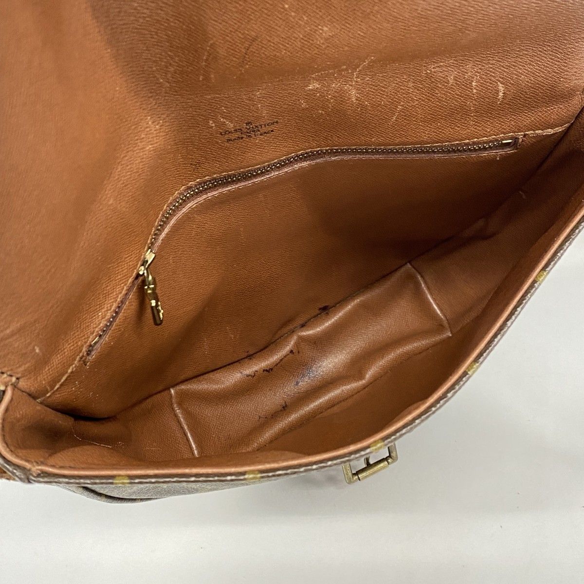 Louis Vuitton Shoulder Bag Monogram Cite GM Brown — view 4