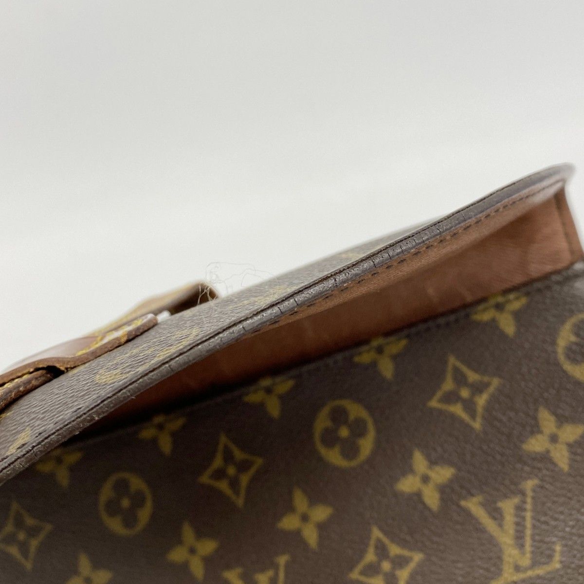 Louis Vuitton Shoulder Bag Monogram Cite GM Brown — view 8