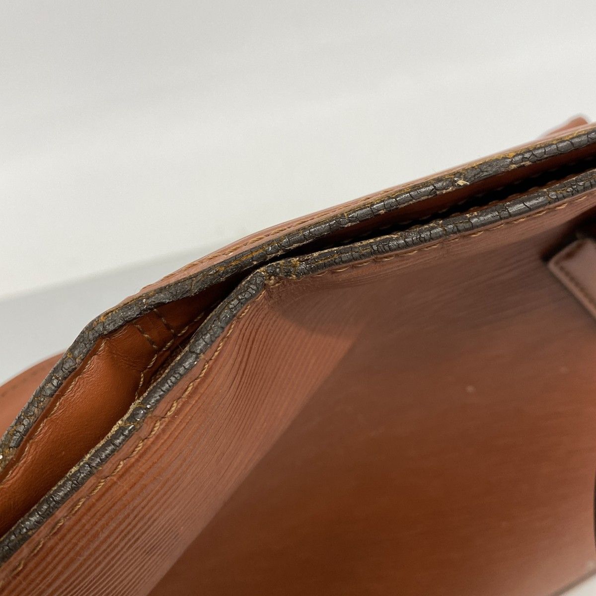 Louis Vuitton Shoulder Bag Epi Lussac Kenya Brown — view 7