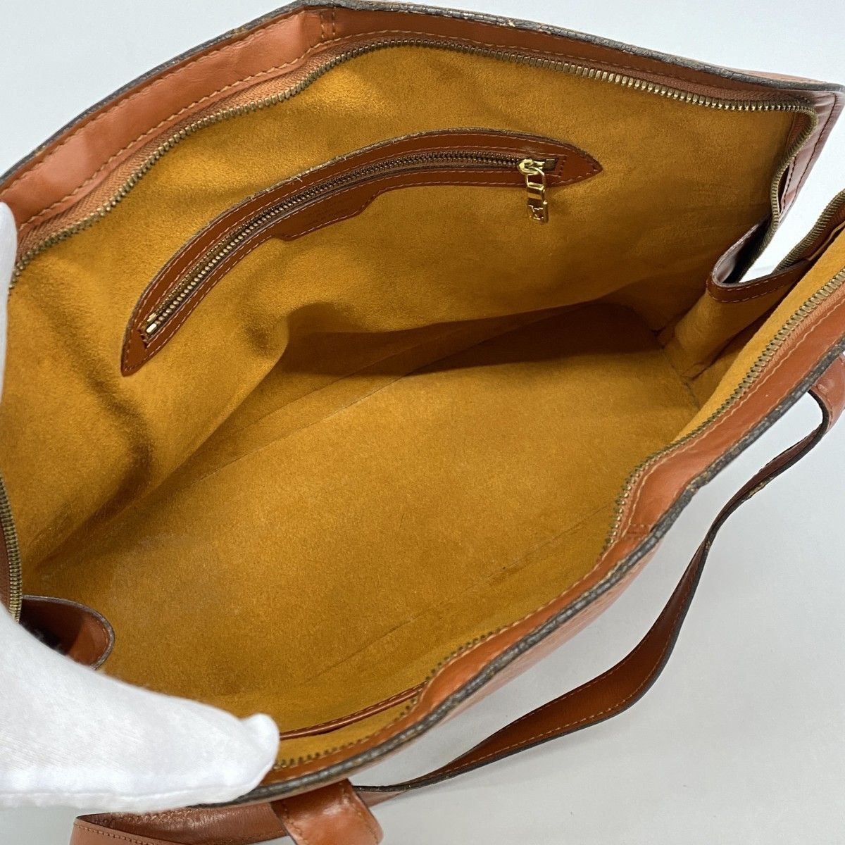 Louis Vuitton Shoulder Bag Epi Lussac Kenya Brown — view 4