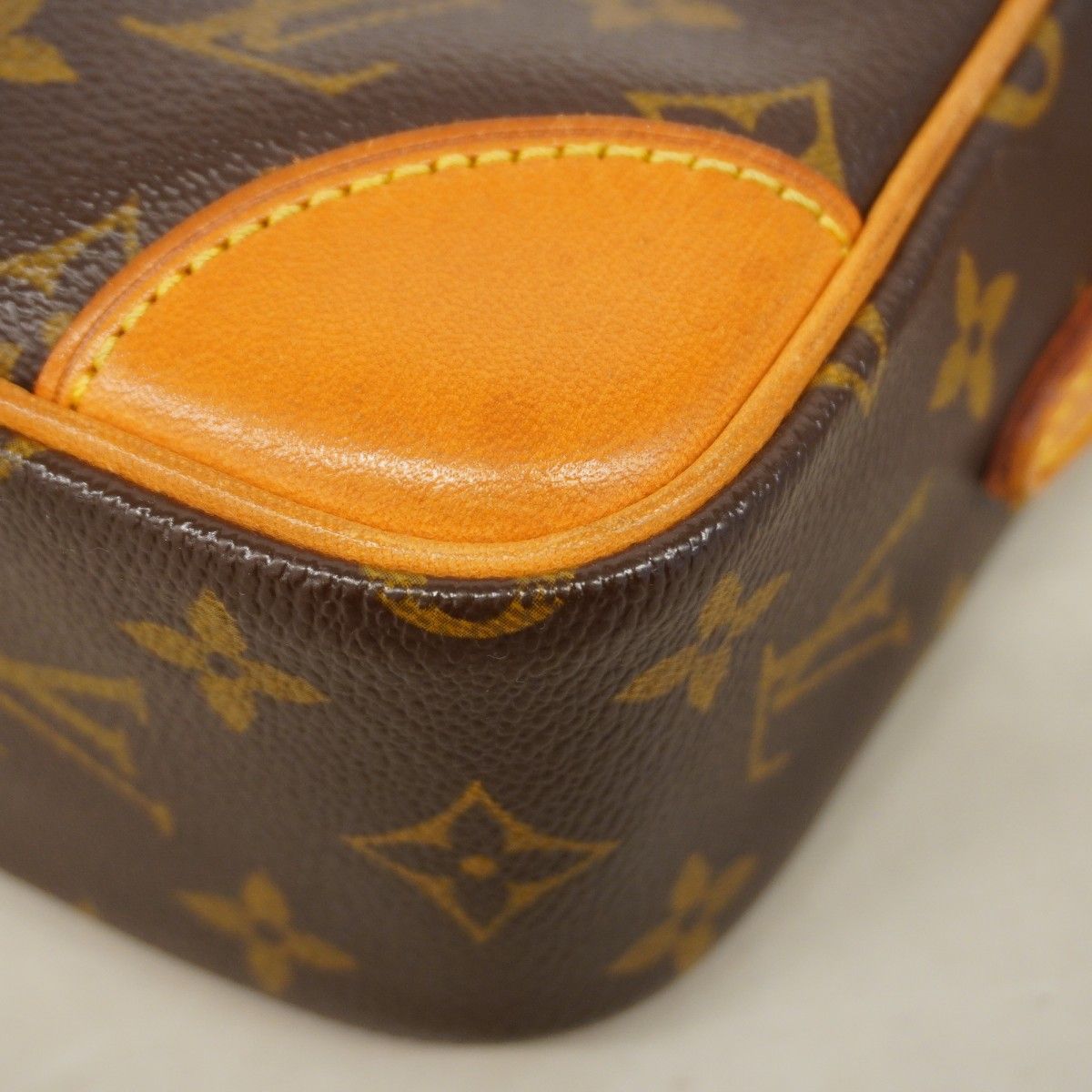 Louis Vuitton Shoulder Bag Monogram Trocadero 27 Brown — view 6