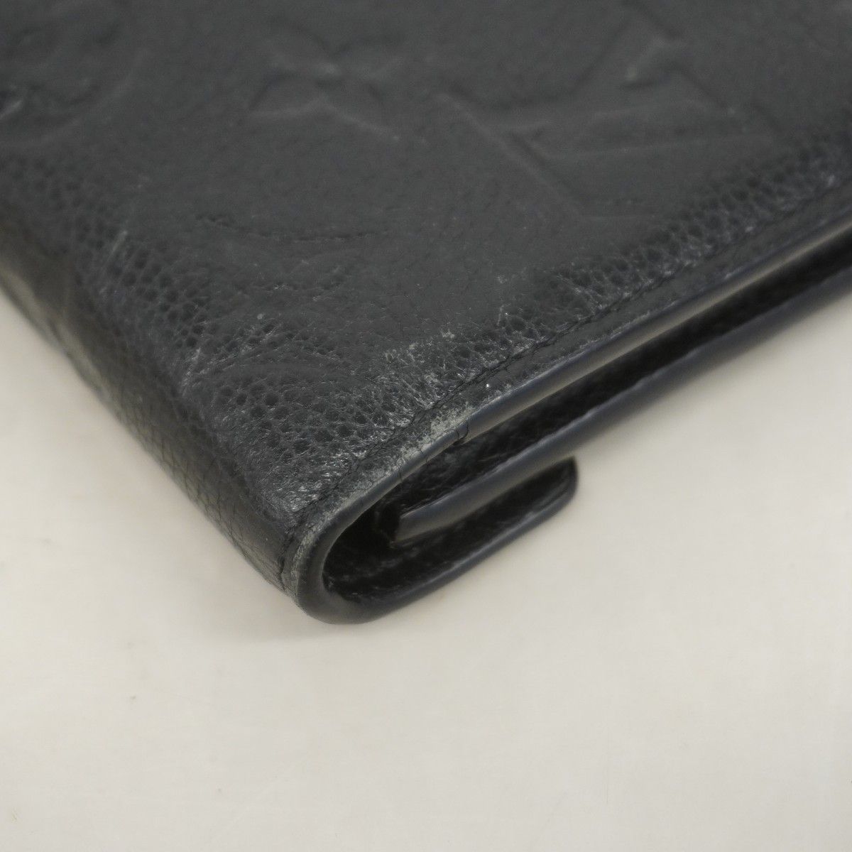 Louis Vuitton Trifold Wallet Monogram Empreinte Portefeuille Victorine Noir — view 6