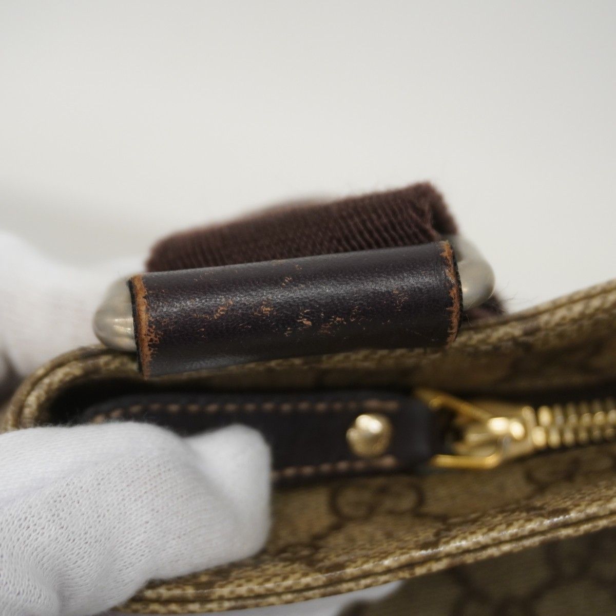 Gucci Shoulder Bag GG Supreme Brown Gold — view 8