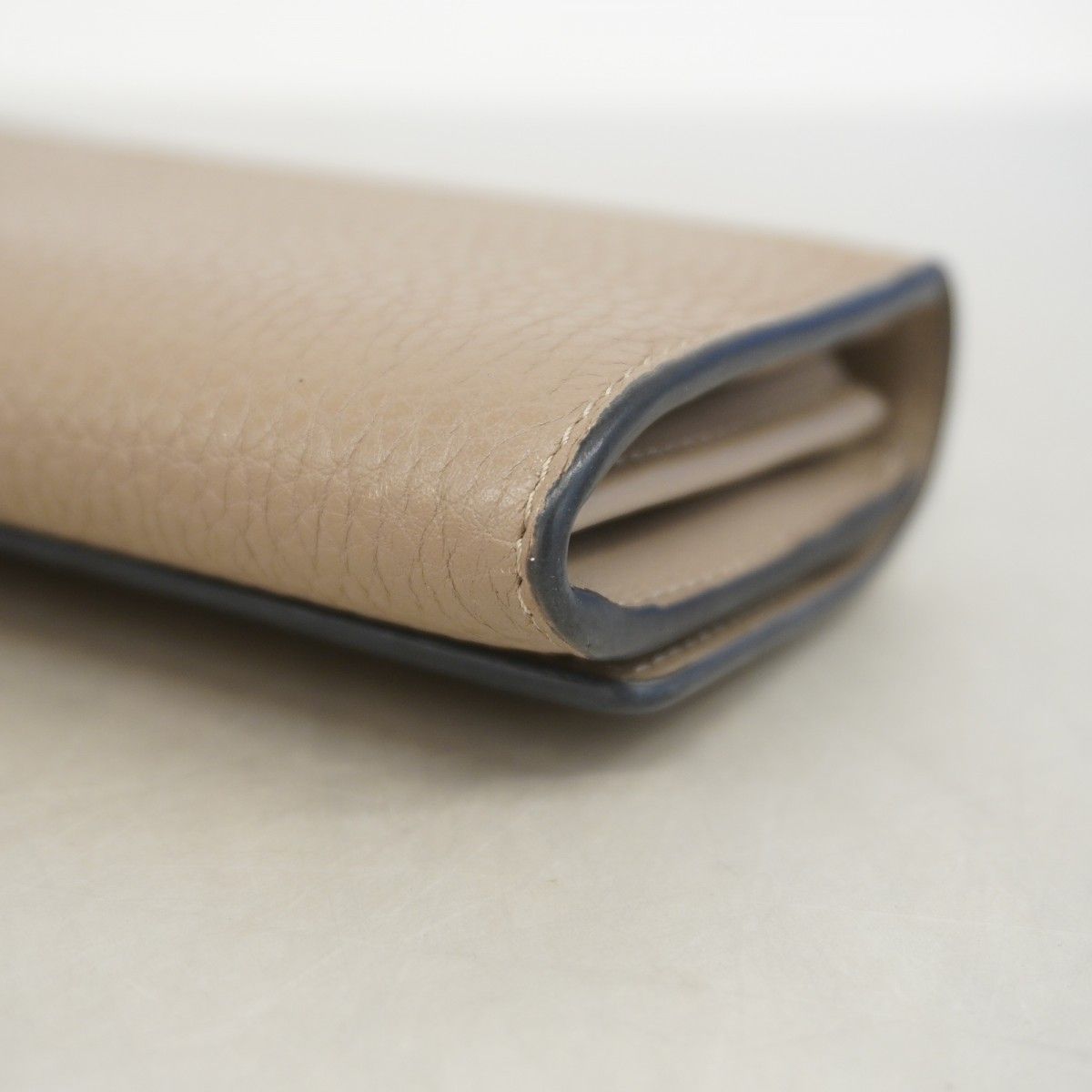Fendi Wallet Peekaboo Leather Beige Silver — view 6
