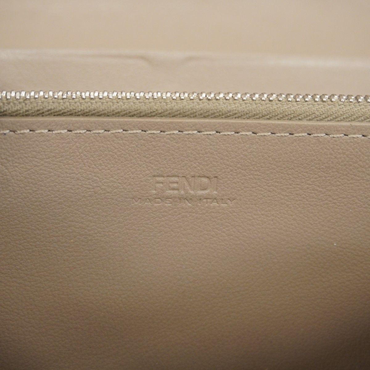 Fendi Wallet Peekaboo Leather Beige Silver — view 4