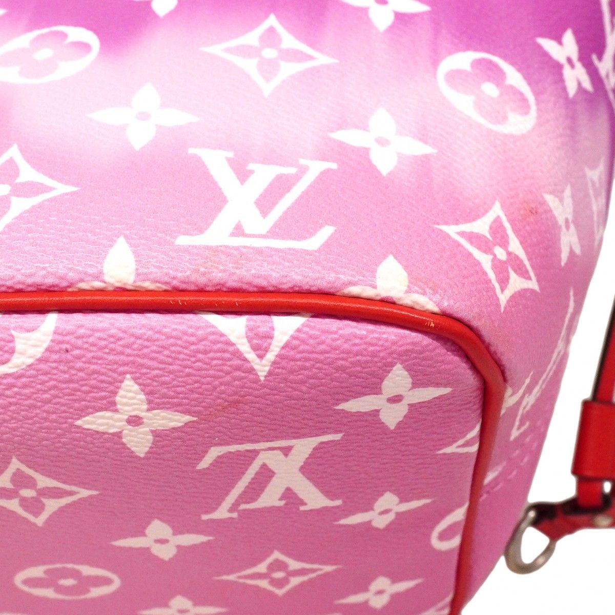 Louis Vuitton Tote LV Escale Neverfull MM Rouge — view 6