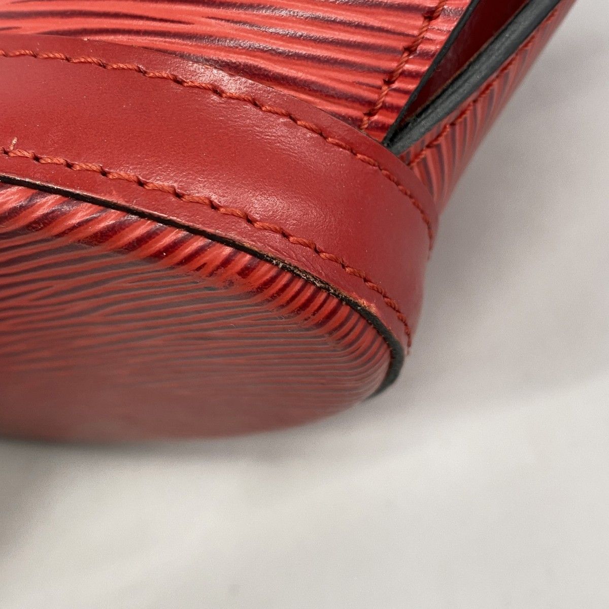 Louis Vuitton Handbag Epi Saint Jacques Castilian — view 7