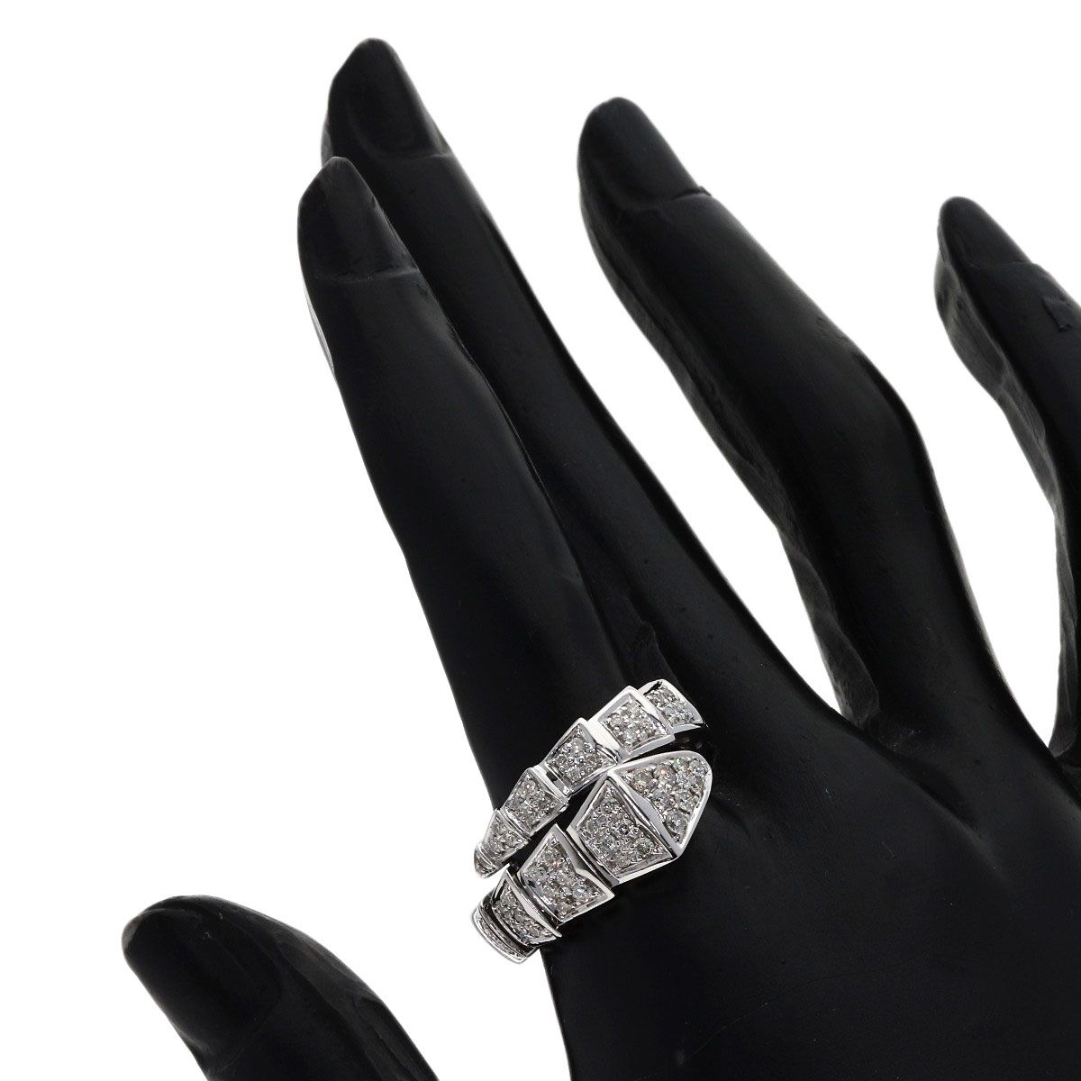 Bvlgari Serpenti Viper Diamond M Ring 18k White Gold — view 6