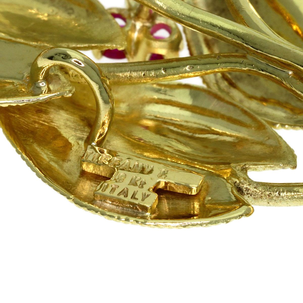 Tiffany & Co Leaf Motif Ruby Brooch 18k Yellow Gold — view 4