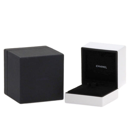 Chanel Camellia Diamond 53 Ring 18k White Gold — view 9