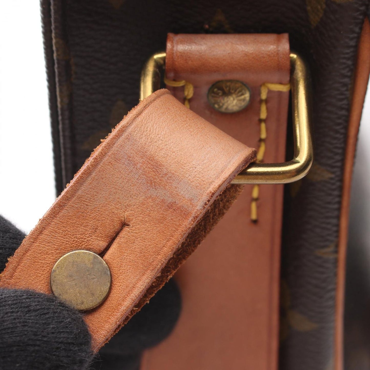 Louis Vuitton Shoulder Bag Cartouchiere MM Canvas Leather — view 9