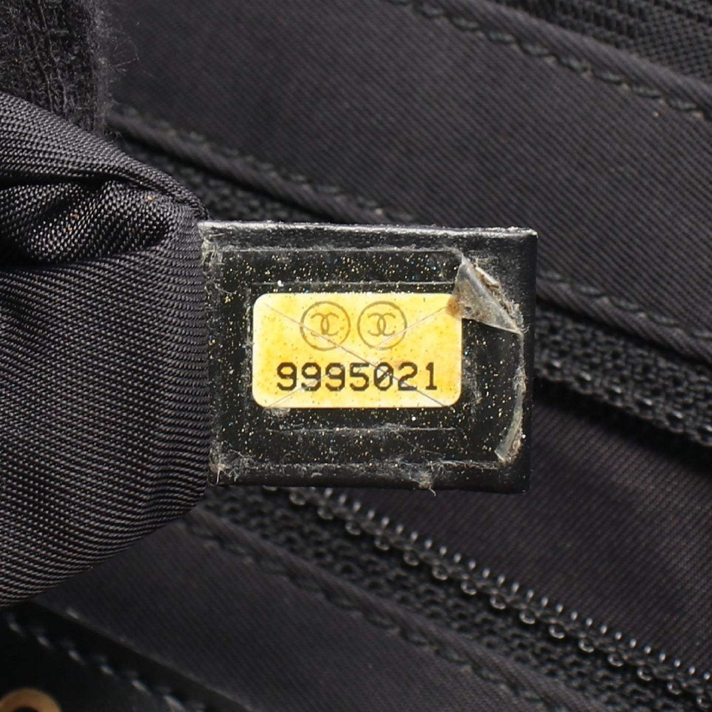 Chanel Tote New Travel Line MM Black Leather New MM — view 5