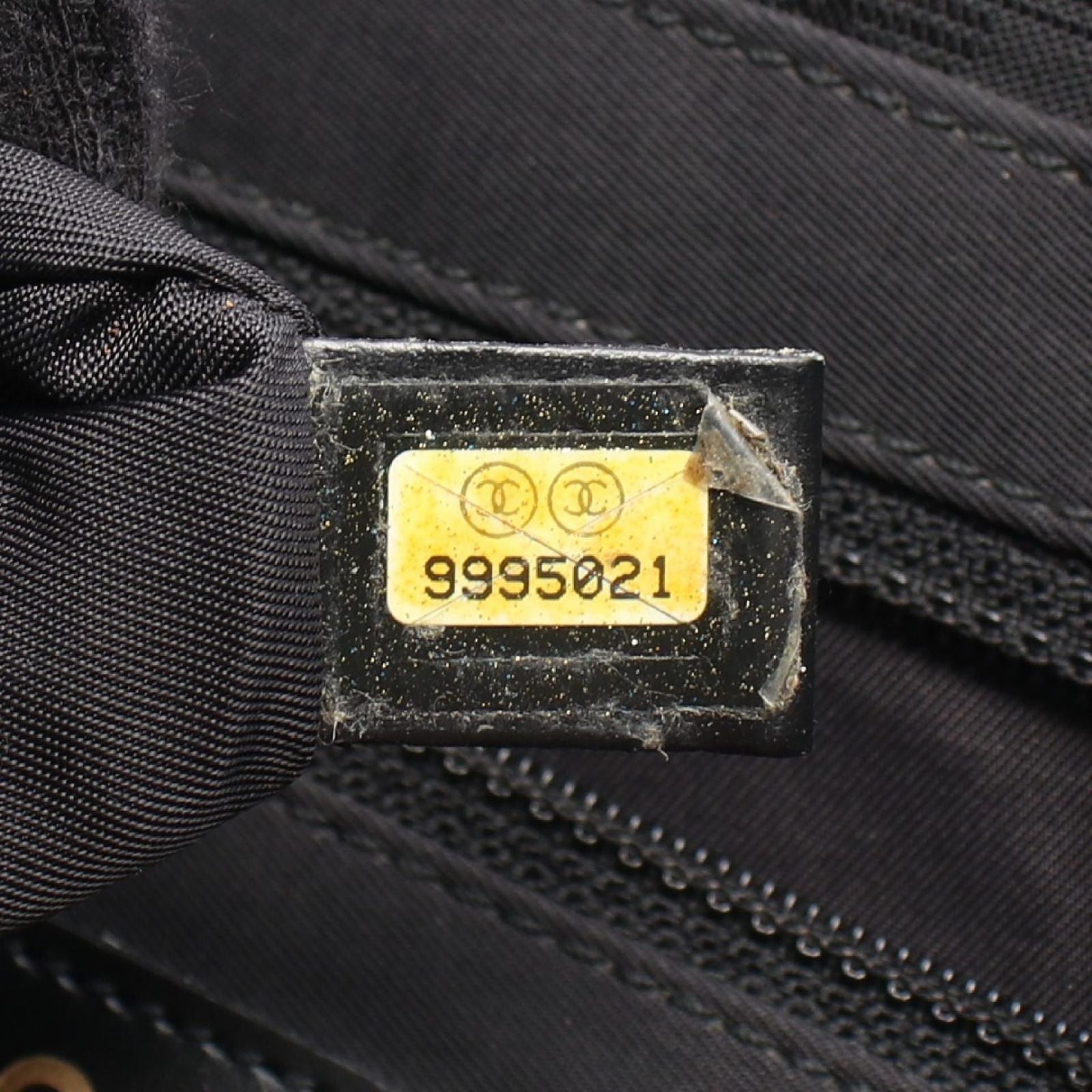 Chanel Tote New Travel Line MM Black Leather New MM — view 5