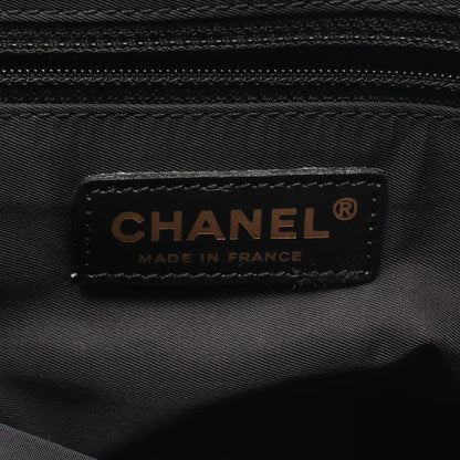 Chanel Tote New Travel Line MM Black Leather New MM — view 4