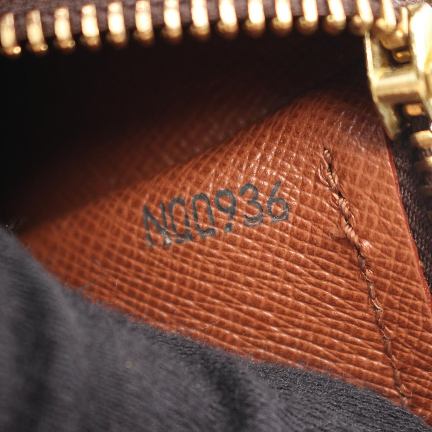 Louis Vuitton Handbag Papillon 30 Vintage — view 5