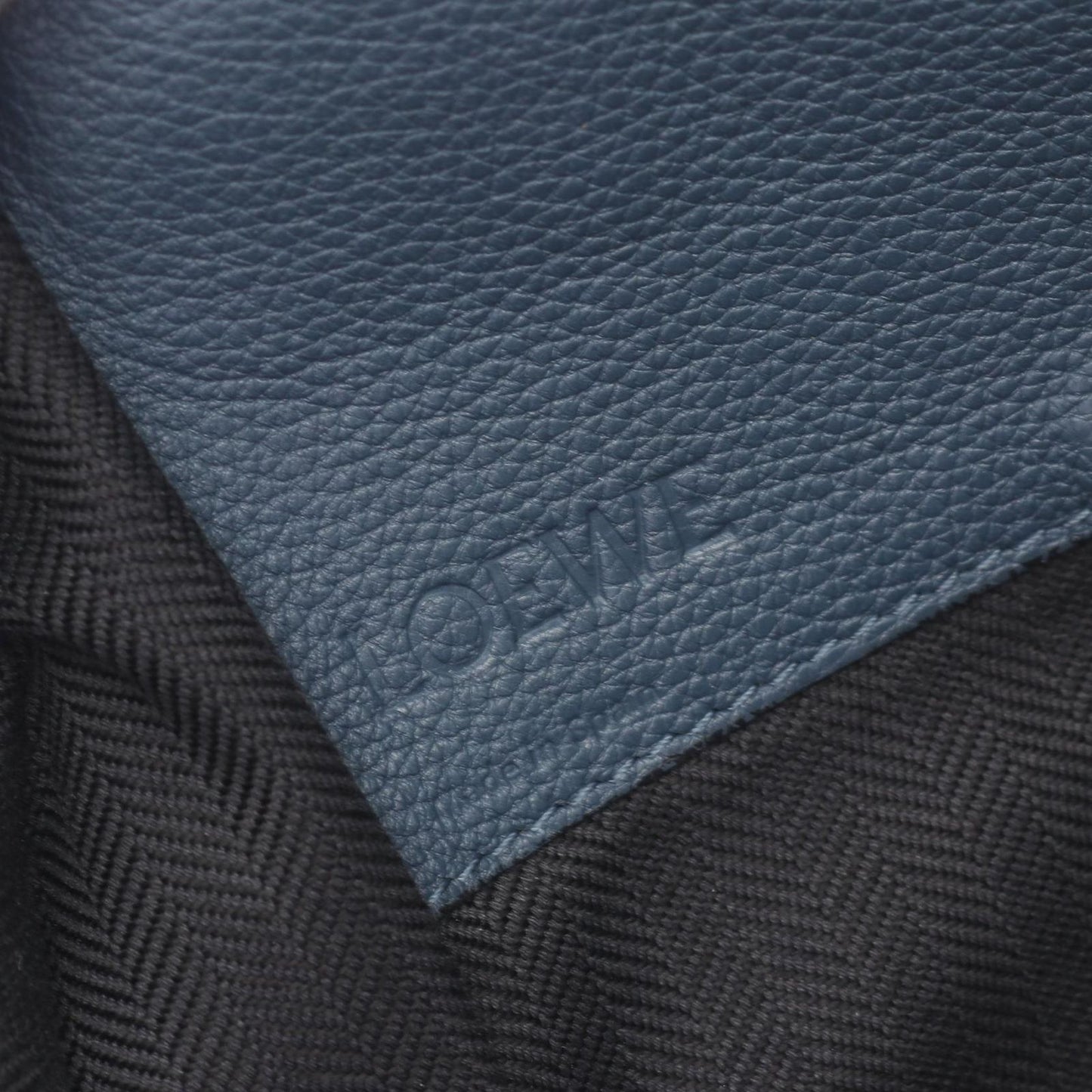 Loewe Handbag Hammock Medium 2-Way Navy Leather — view 4