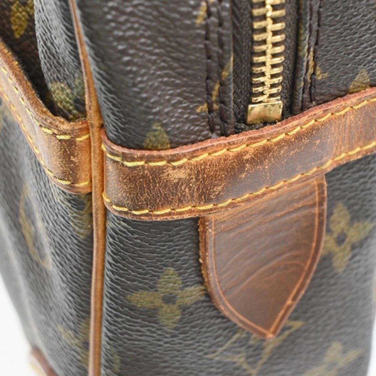 Louis Vuitton Compiegne 28 Clutch Monogram Leather — view 9