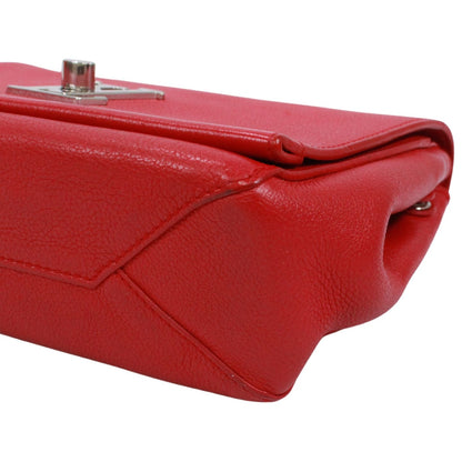 Louis Vuitton Lockme 2 BB Ruby Leather Red Handbag — view 5