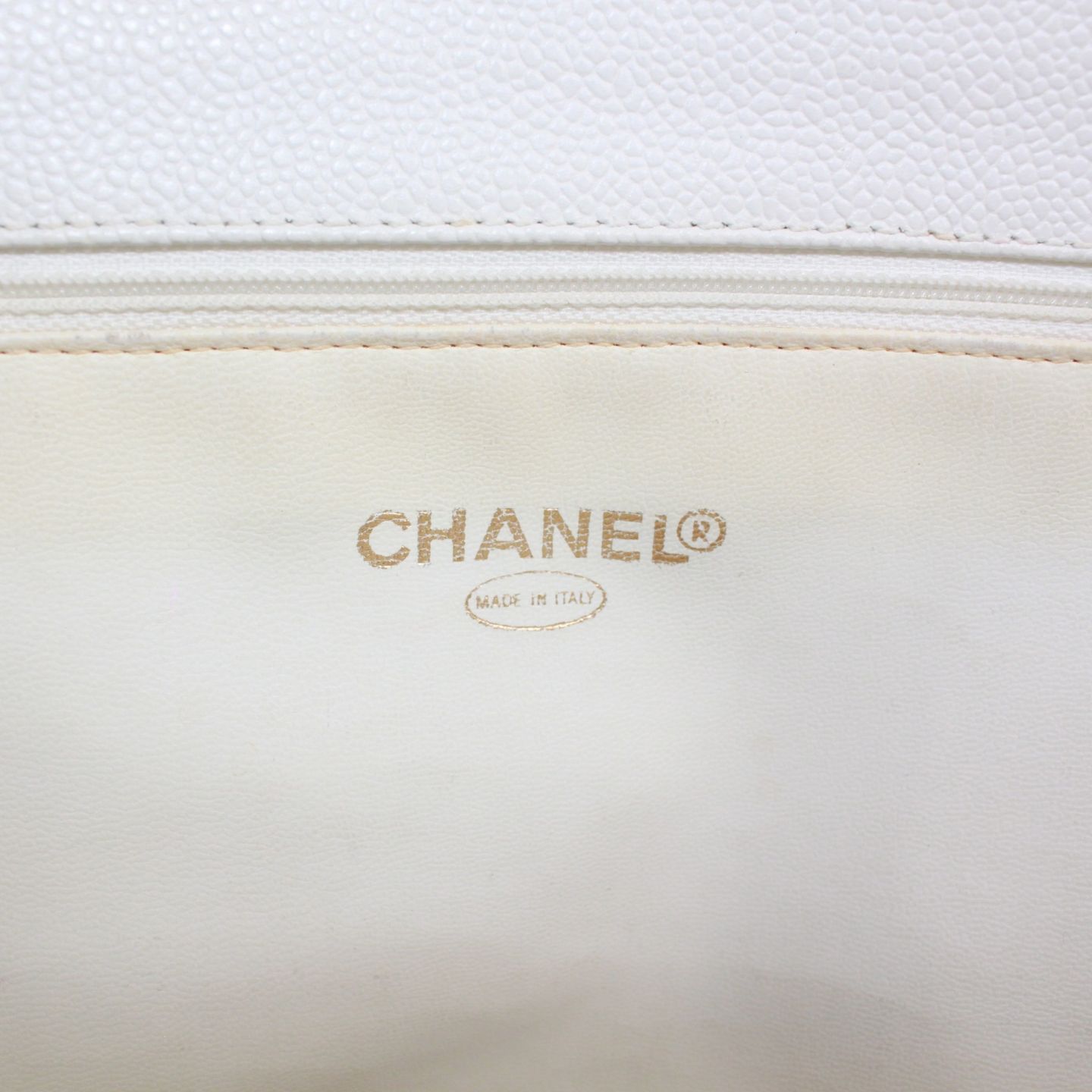 Chanel CC Logo Caviar Leather White Tote Gold — view 8