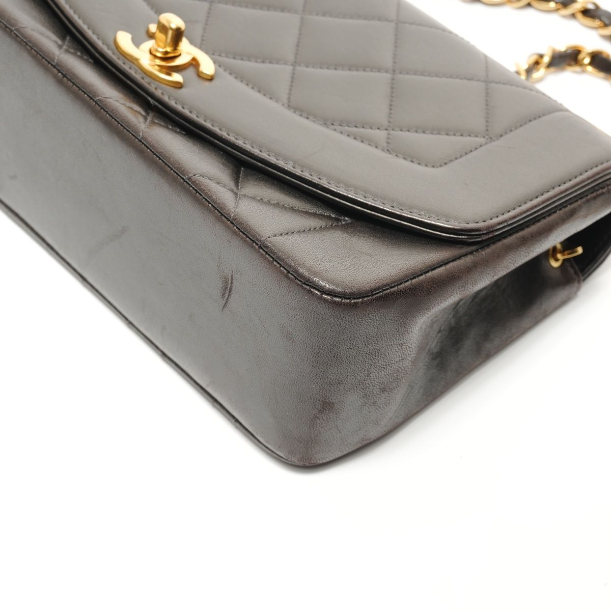Chanel Shoulder Bag Quilted Diana 23 Lambskin — view 6
