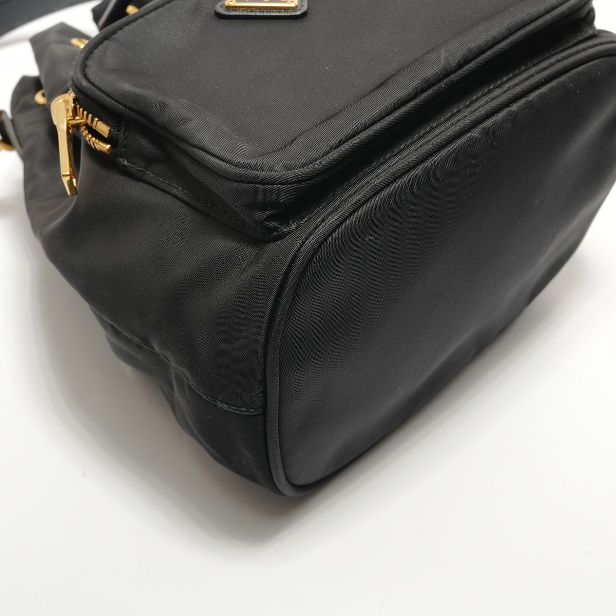 Prada Shoulder Bag Duet Re-Nylon Bucket — view 5