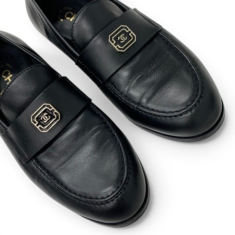 Chanel Loafers Leather Shoes Black Gold CC Logo Flat — view 9