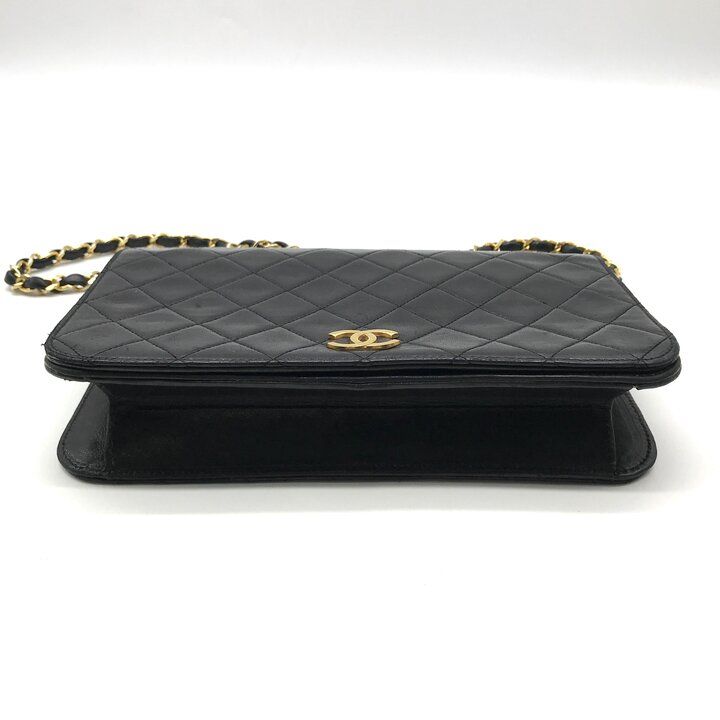 Chanel CC Logo Quilted Push Lock Lambskin Chain Shoulder Bag Black — view 4