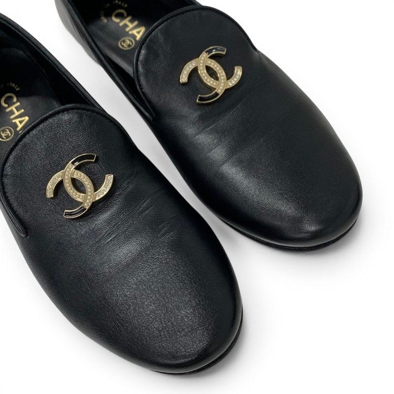 Chanel Flat Shoes Leather Black Gold CC Logo Rhinestone Pearl — view 9