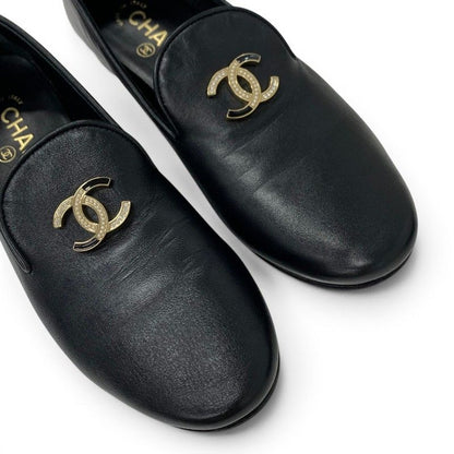 Chanel Flat Shoes Leather Black Gold CC Logo Rhinestone Pearl — view 9