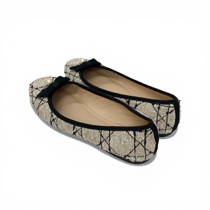 Dior Ballerina Flat Shoes Tweed Fabric Beige Black CD Logo Pearl Ribbon — view 4