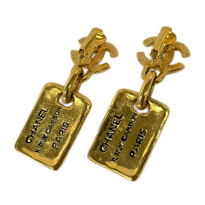 Chanel Earrings CC Logo Gold — view 2