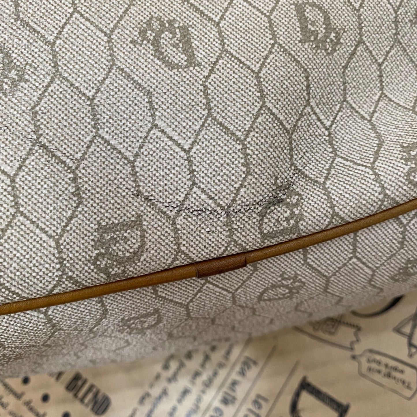 Dior Shoulder Bag Drawstring Honeycomb White — view 8