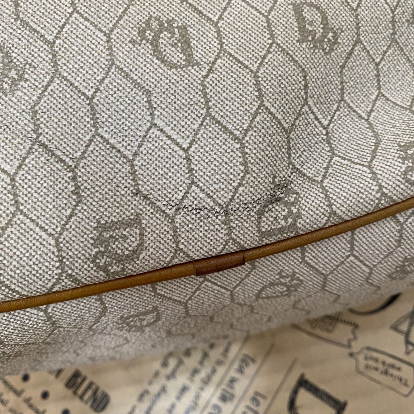 Dior Shoulder Bag Drawstring Honeycomb White — view 8