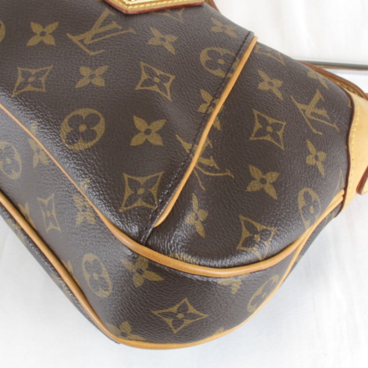Louis Vuitton Thames GM Shoulder Bag Monogram Canvas Brown — view 4