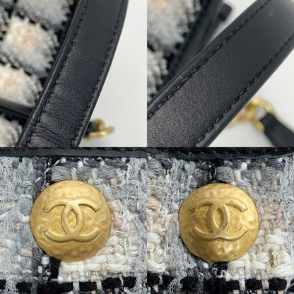 Chanel Tote Tweed Totes Black — view 8