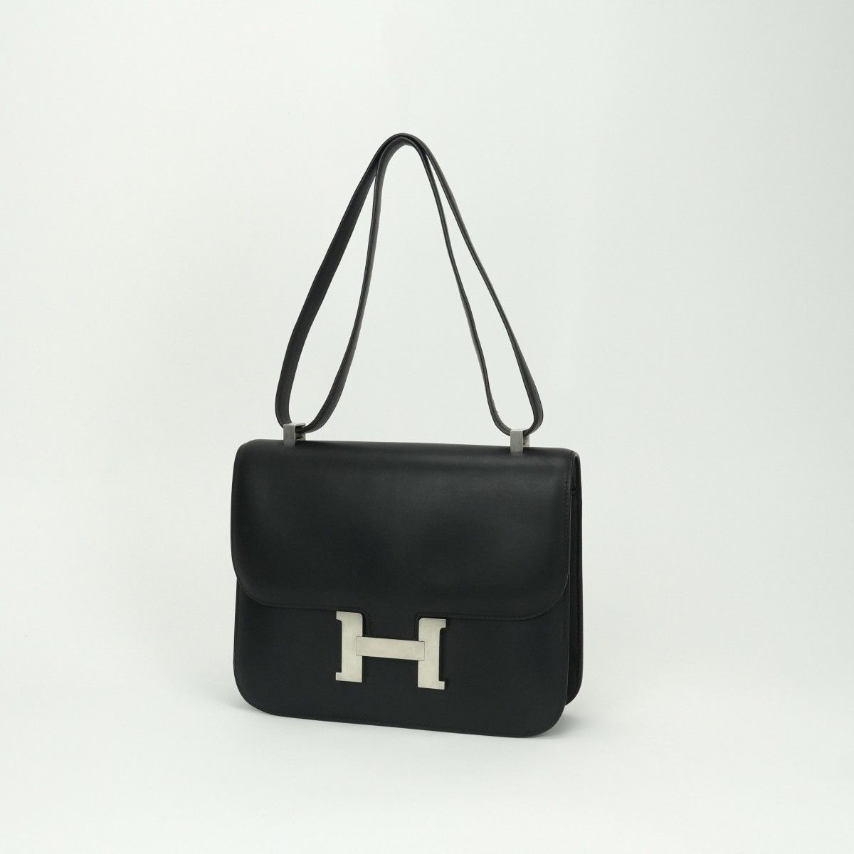 Hermes Constance 25 Shoulder Bag Chamonix Noir Black Silver Box Calf Barenia — view 2
