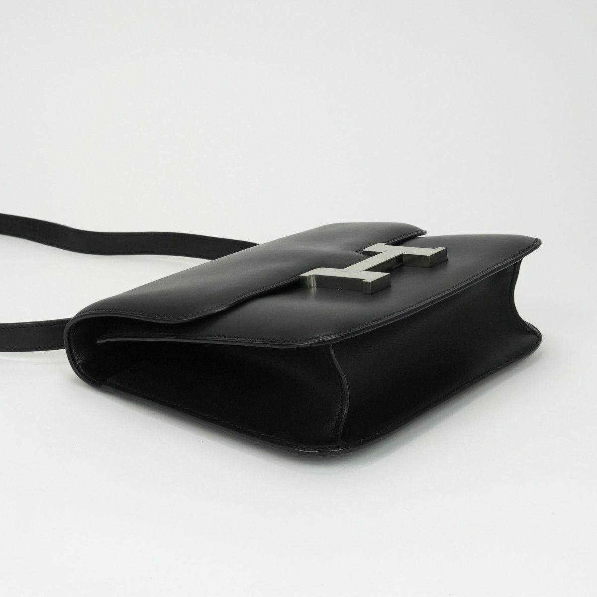 Hermes Constance 25 Shoulder Bag Chamonix Noir Black Silver Box Calf Barenia — view 5