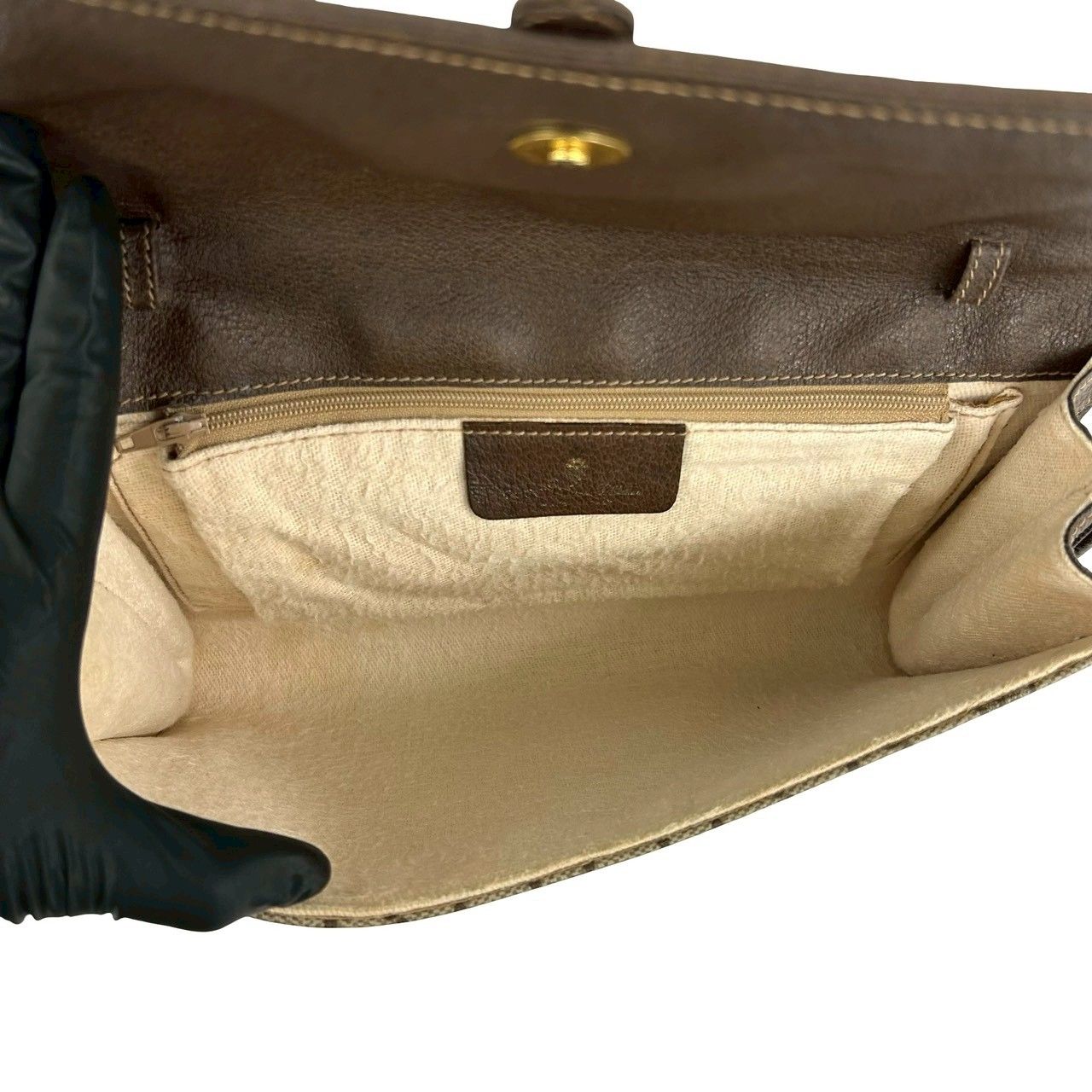 Gucci Vintage GG Logo Leather Shoulder Bag Pochette Crossbody Brown — view 9